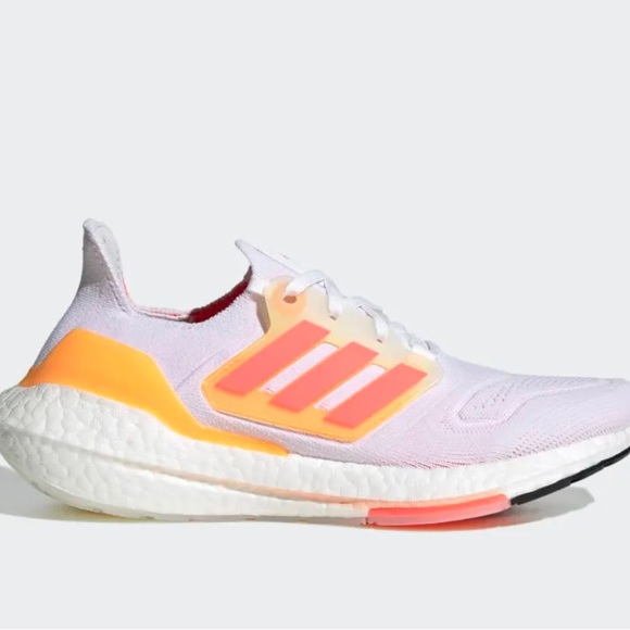 Women’s Ultraboost 22 - Picture 5 of 16